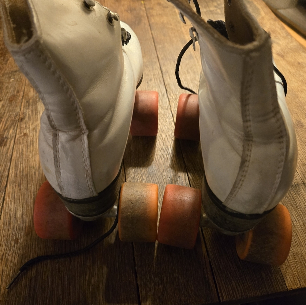Vintage 70s white womens roller skates size 6 - Picture 13 of 13